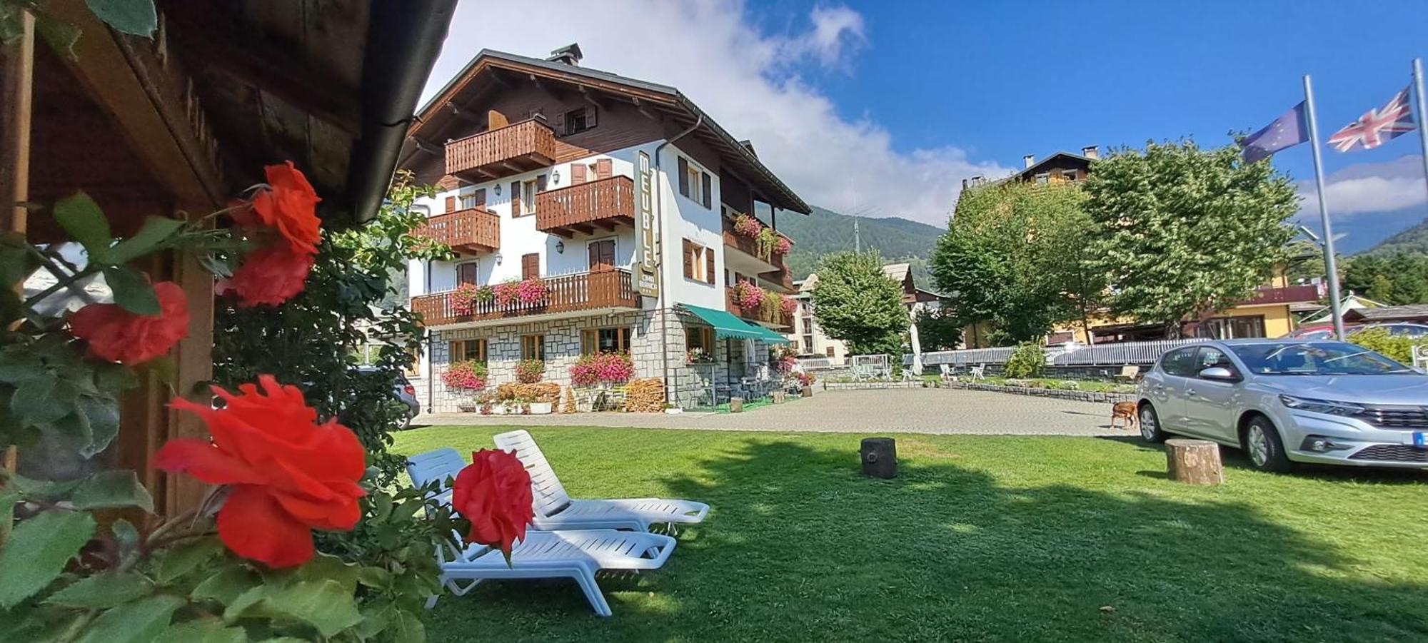 Meublè Cima Bianca Garni Hotel